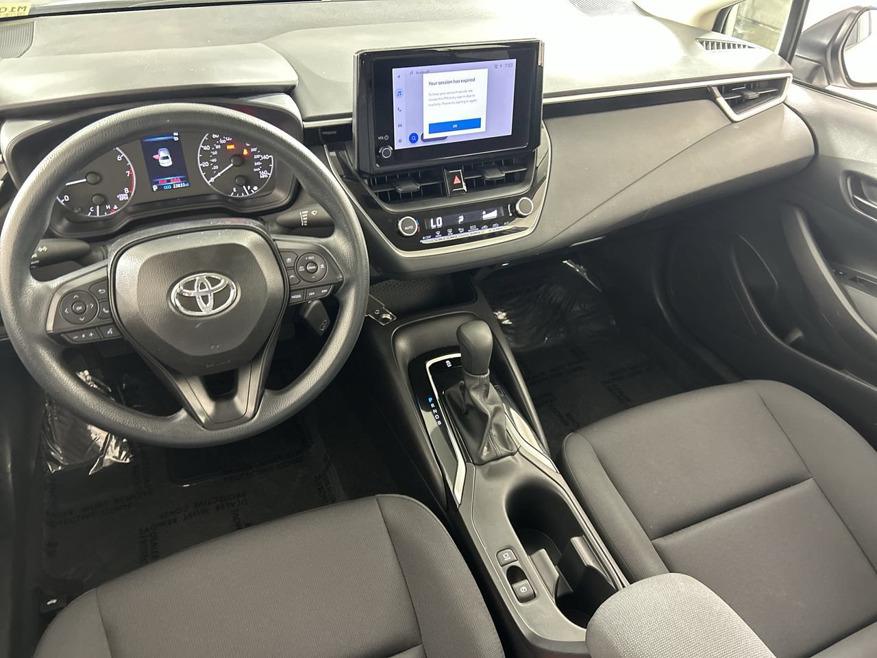 Used 2025 Toyota Corolla LE FWD image 23
