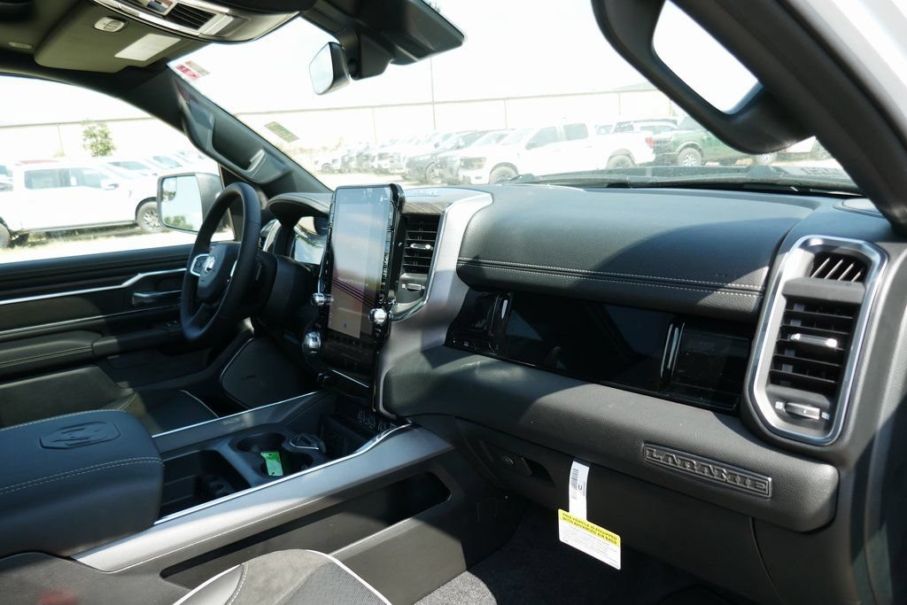 New 2026 RAM 1500 Laramie w/ Night Edition AWD/4WD image 12