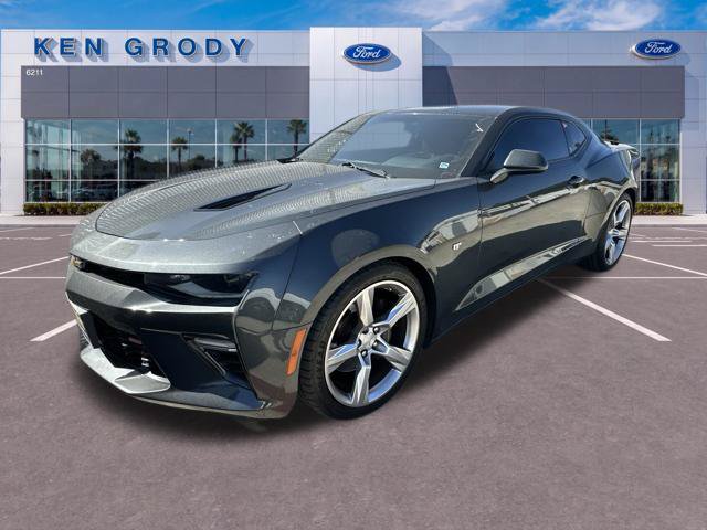 Used 2018 Chevrolet Camaro SS RWD image 4