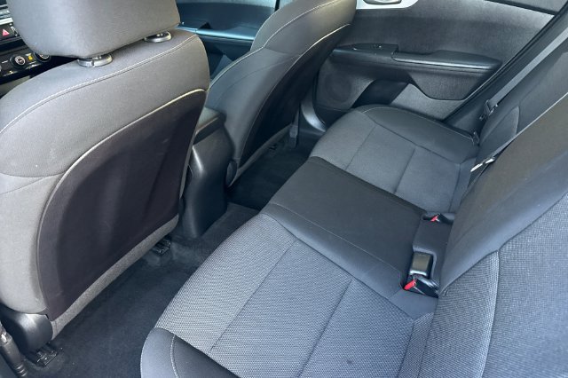 Certified 2022 Kia Forte LXS FWD image 15