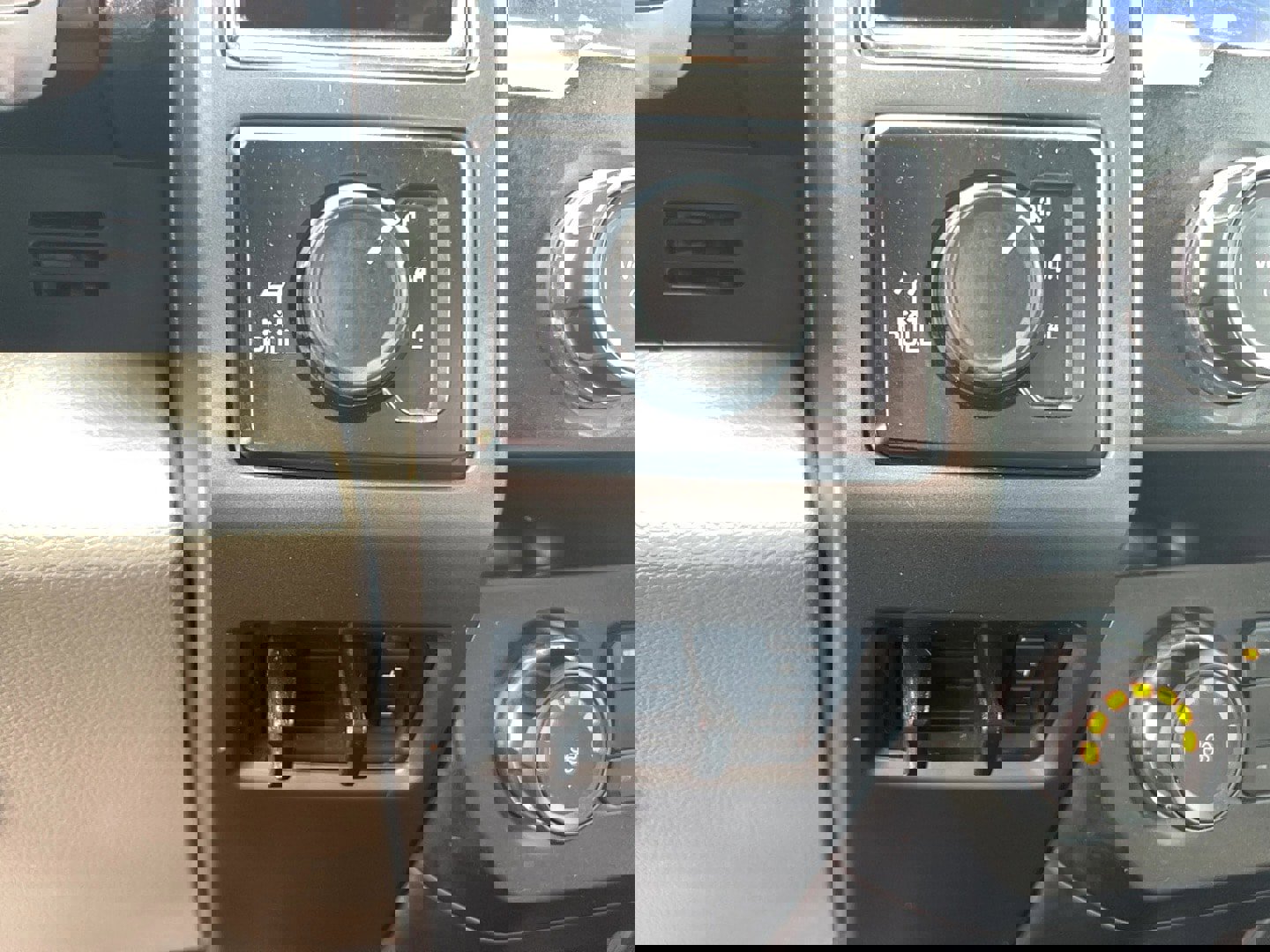 Used 2020 Ford F250 XLT w/ XLT Value Package image 21