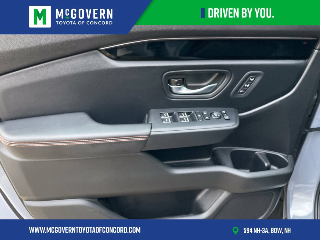 Used 2025 Honda Pilot TrailSport image 14