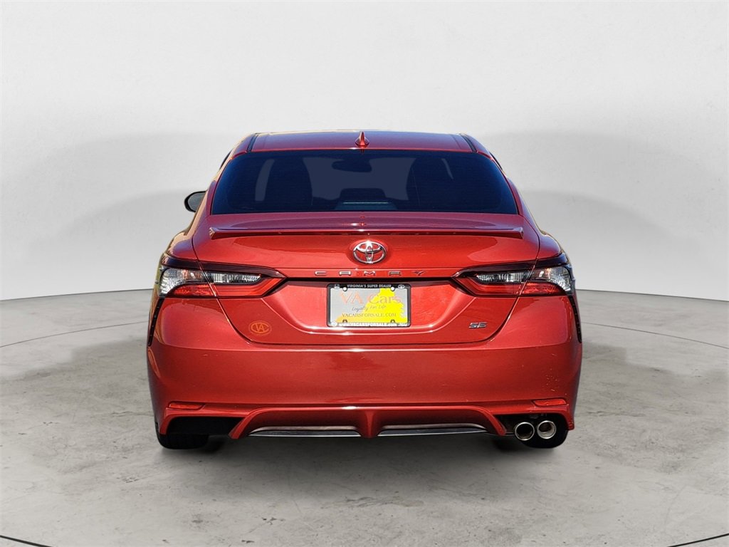 Used 2021 Toyota Camry SE image 4