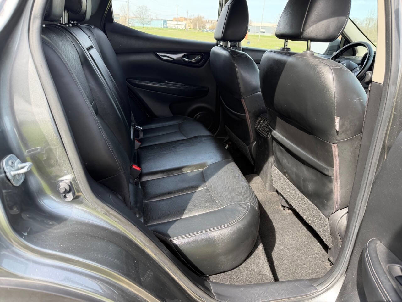 Used 2017 Nissan Rogue Sport SL AWD/4WD image 12
