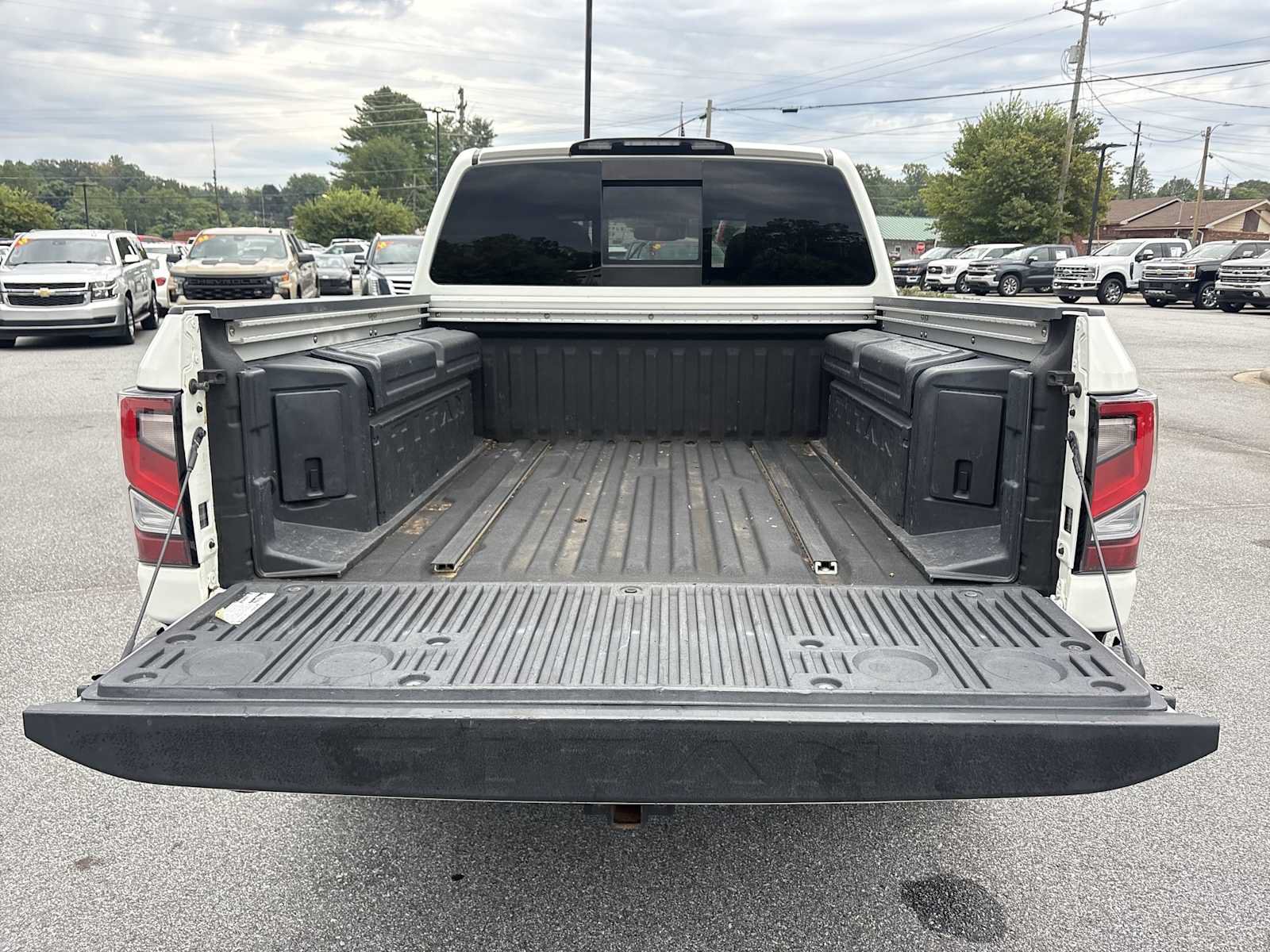Used 2021 Nissan Titan Platinum Reserve w/ Moonroof Package AWD/4WD image 27