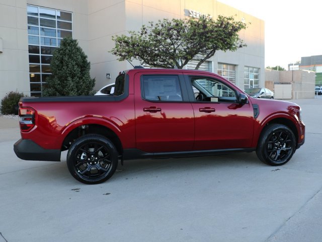 New 2026 Ford Maverick Lariat w/ Black Appearance Package AWD/4WD image 7