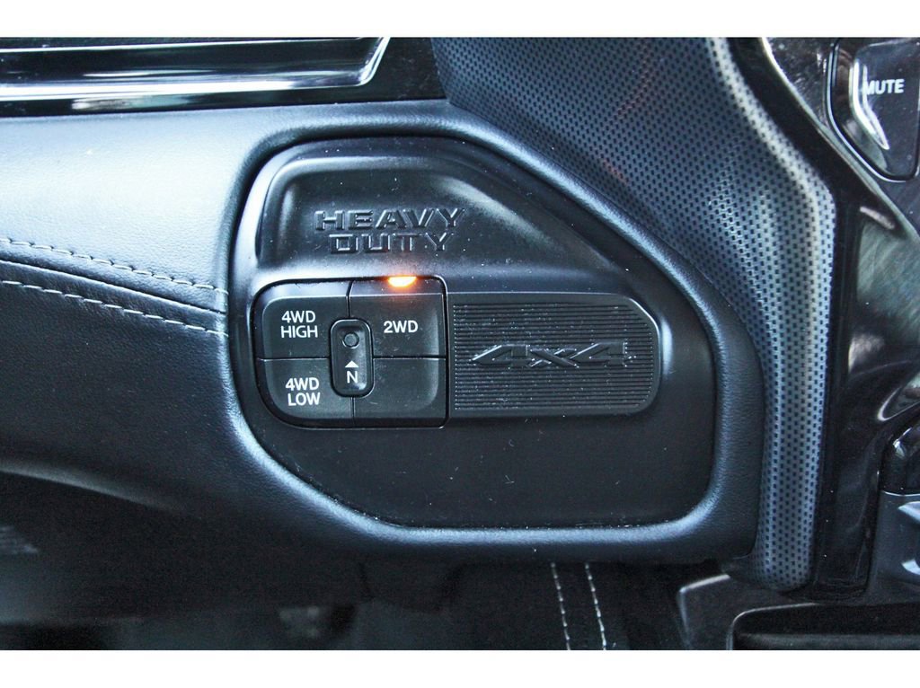 Used 2024 RAM 3500 Limited image 24