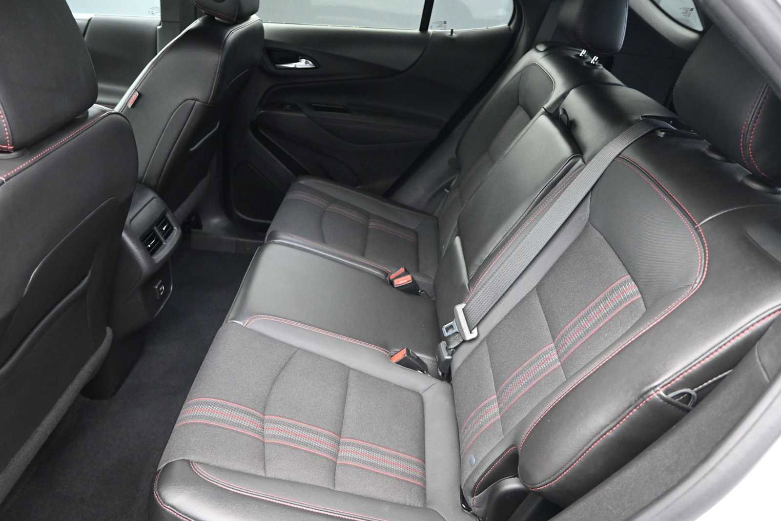 Used 2022 Chevrolet Equinox RS AWD/4WD image 21