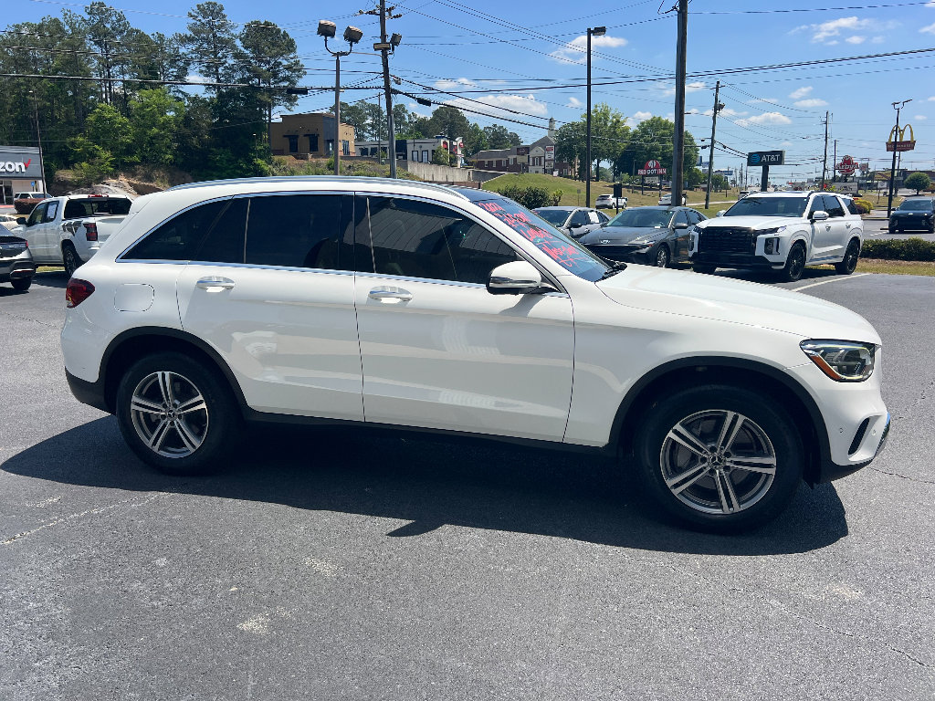 Used 2021 Mercedes-Benz GLC 300 4MATIC w/ Premium Package image 7