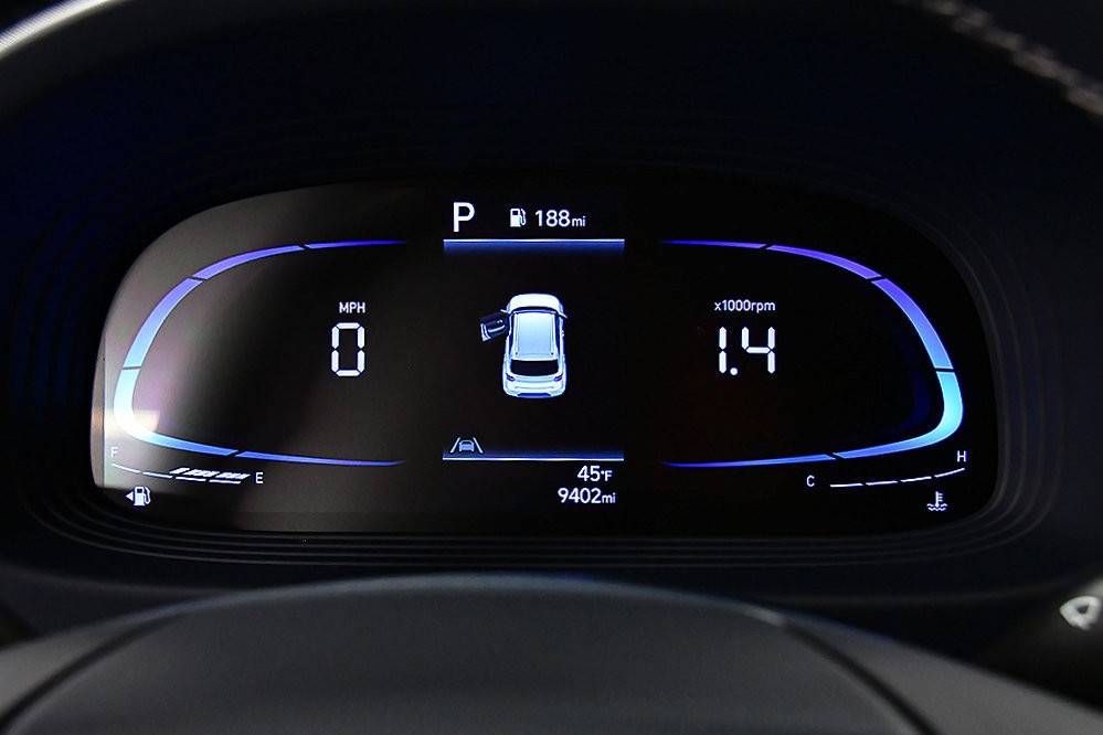 Used 2025 Hyundai Venue Limited FWD image 17