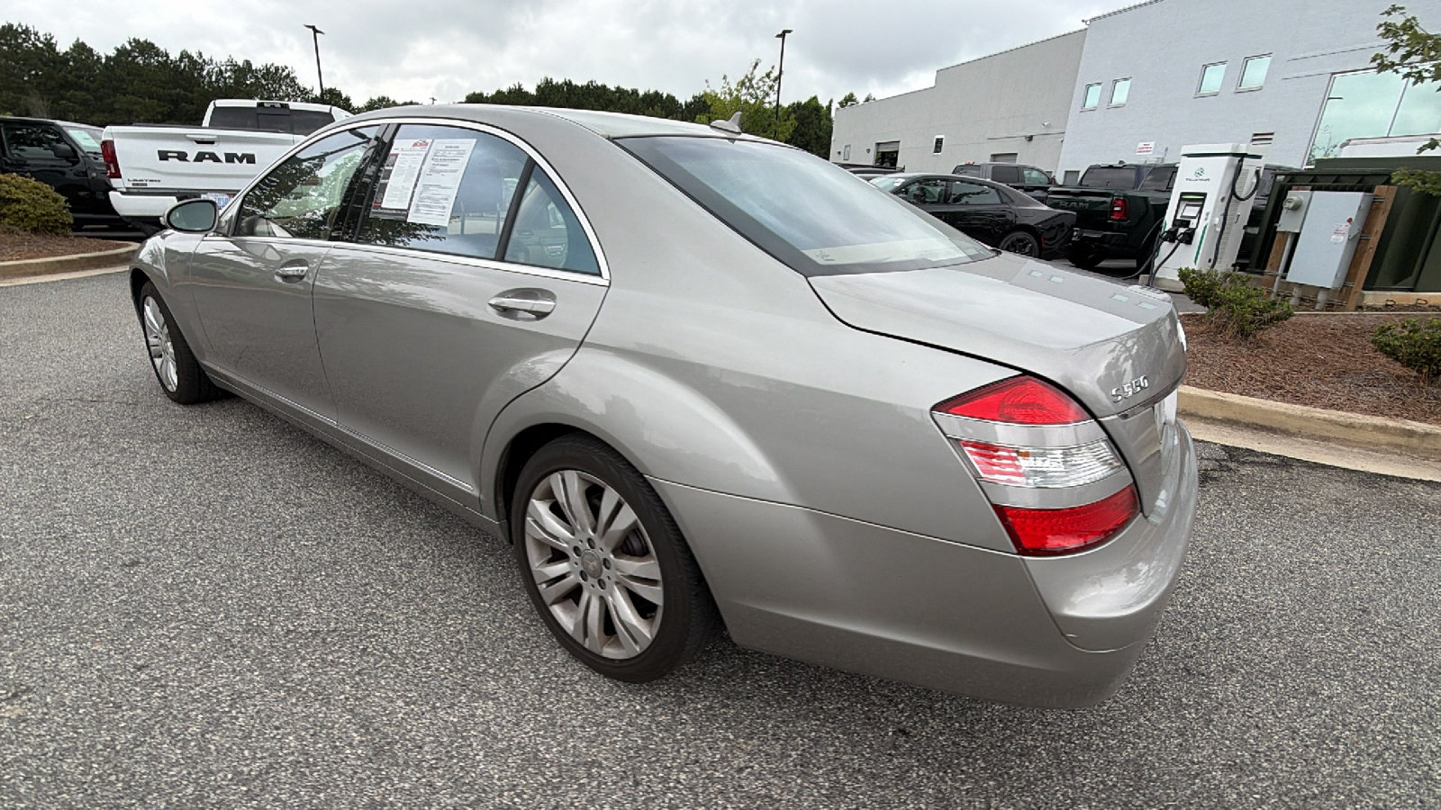 Used 2009 Mercedes-Benz S 550 4MATIC image 10