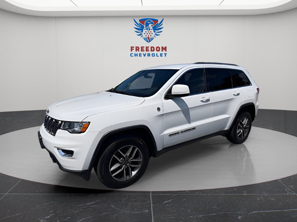 Used 2020 Jeep Grand Cherokee Laredo w/ Quick Order Package 2BN North AWD/4WD image 2