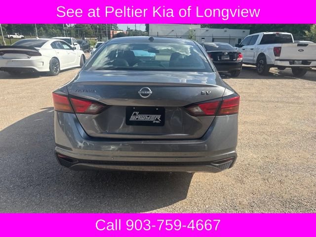 Used 2025 Nissan Altima 2.5 SV FWD image 7