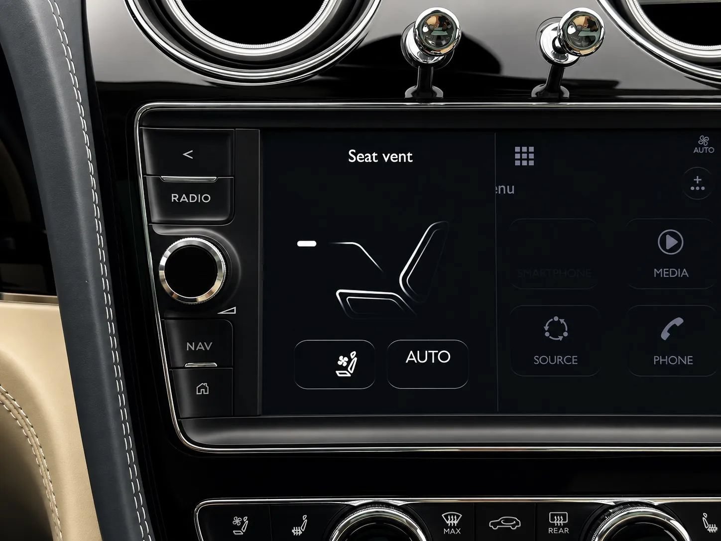 Used 2017 Bentley Bentayga AWD/4WD image 50