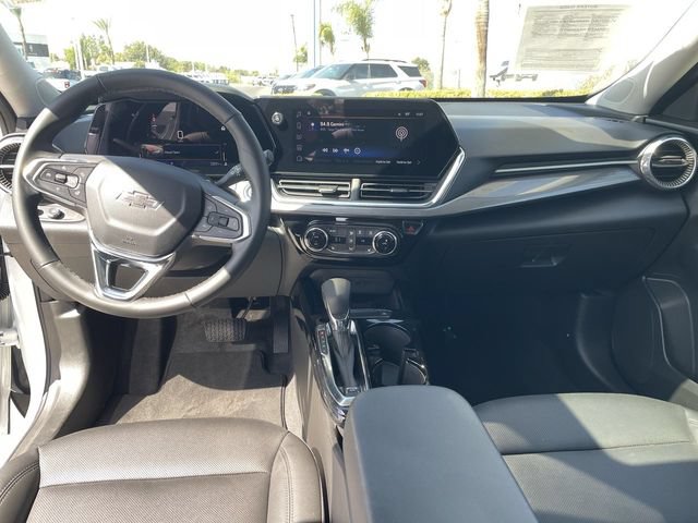 Used 2026 Chevrolet Trax ACTIV w/ Sunroof Package FWD image 19