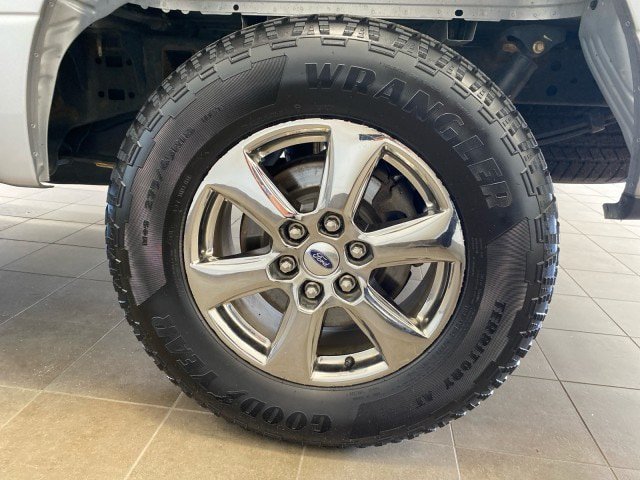 Used 2020 Ford F150 XLT w/ Equipment Group 302A Luxury AWD/4WD image 25