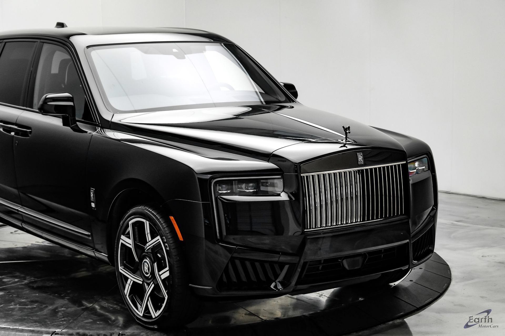 Used 2026 Rolls-Royce Cullinan Black Badge AWD/4WD image 29