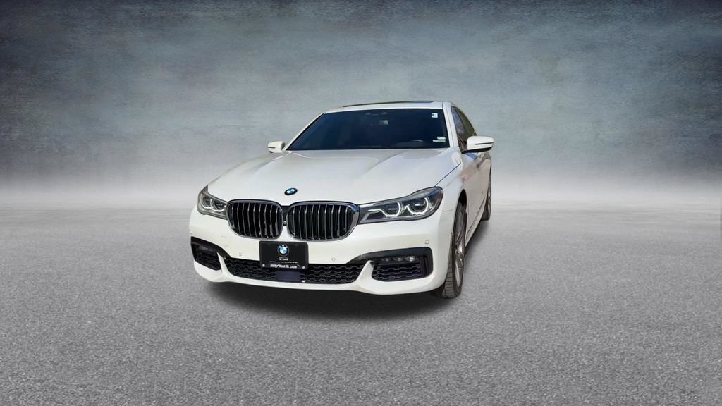 Used 2016 BMW 750i xDrive AWD/4WD image 7