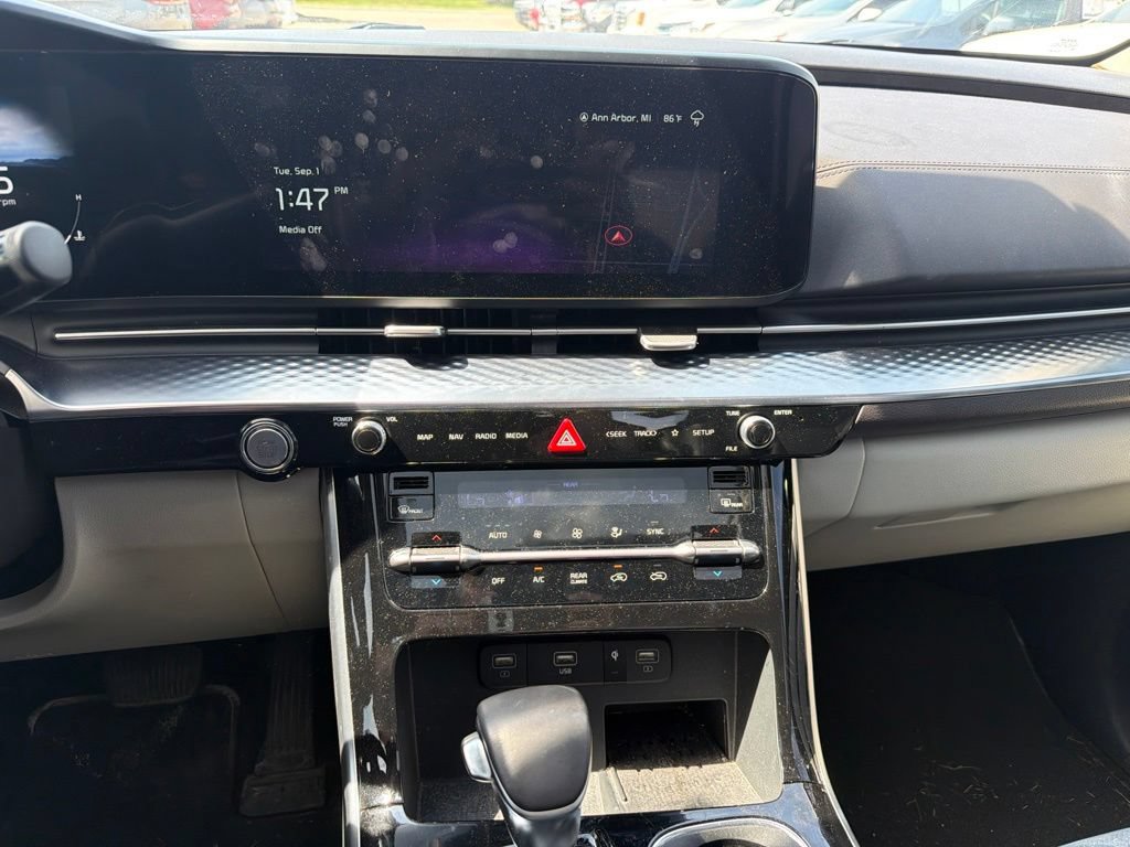 Used 2024 Kia Carnival SX Prestige FWD image 13