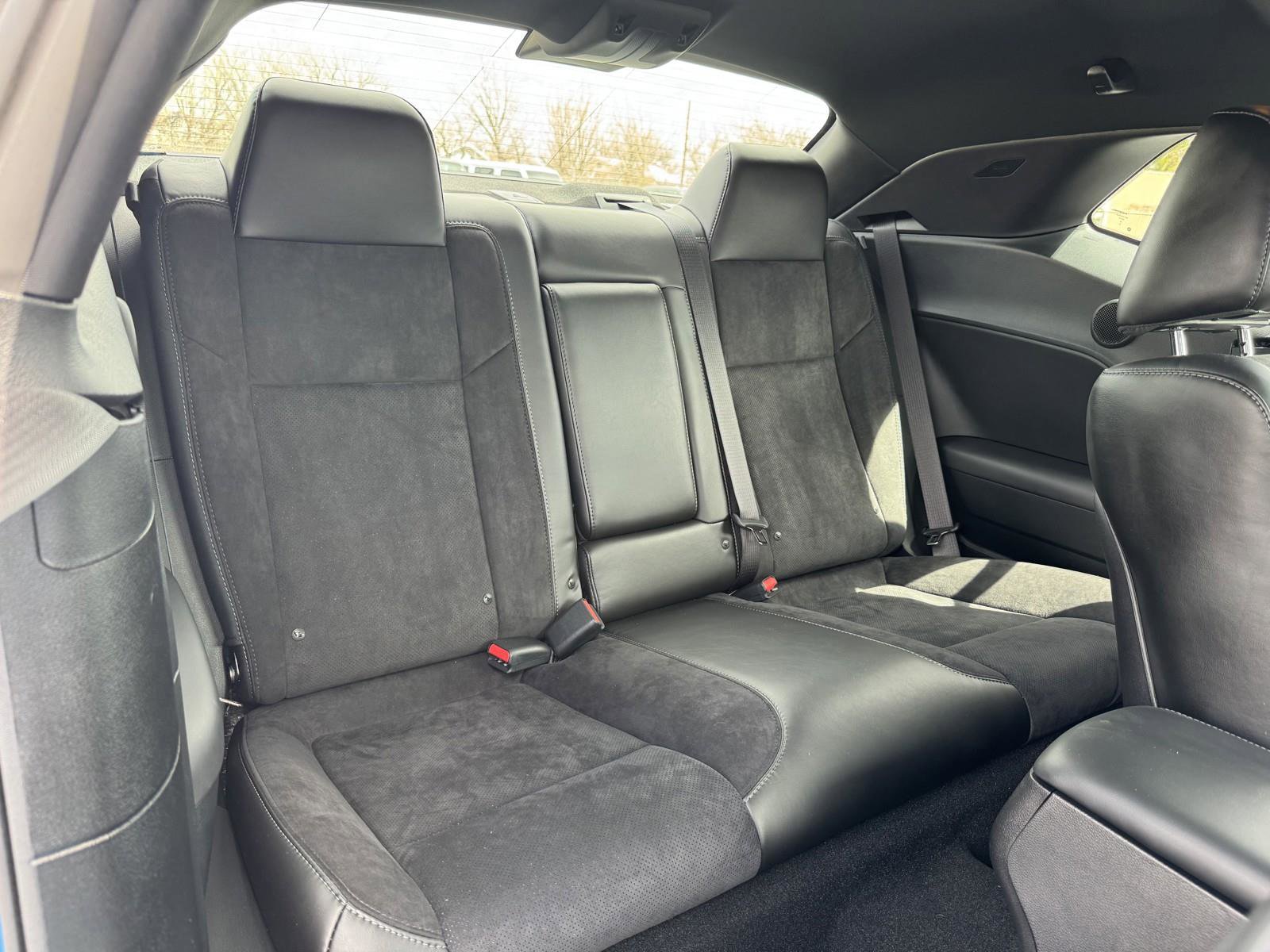 Used 2023 Dodge Challenger R/T w/ T/A Package image 31