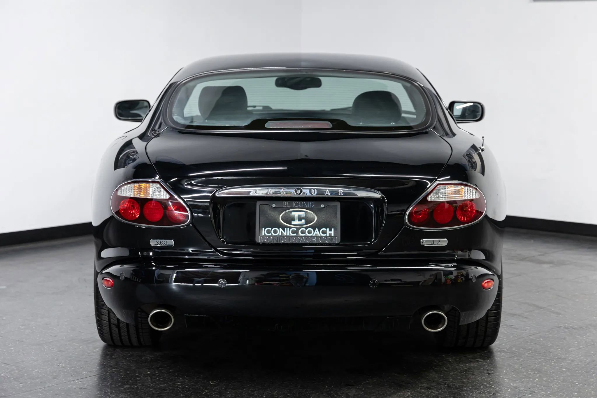 Used 2006 Jaguar XK8 Coupe image 33