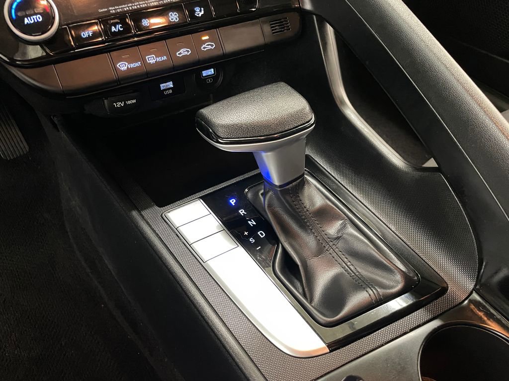Used 2021 Hyundai Elantra SEL FWD image 27