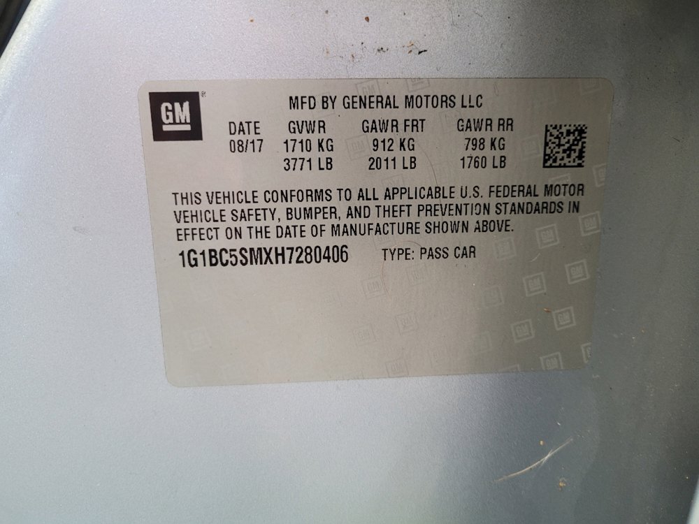 Used 2017 Chevrolet Cruze LS FWD image 33