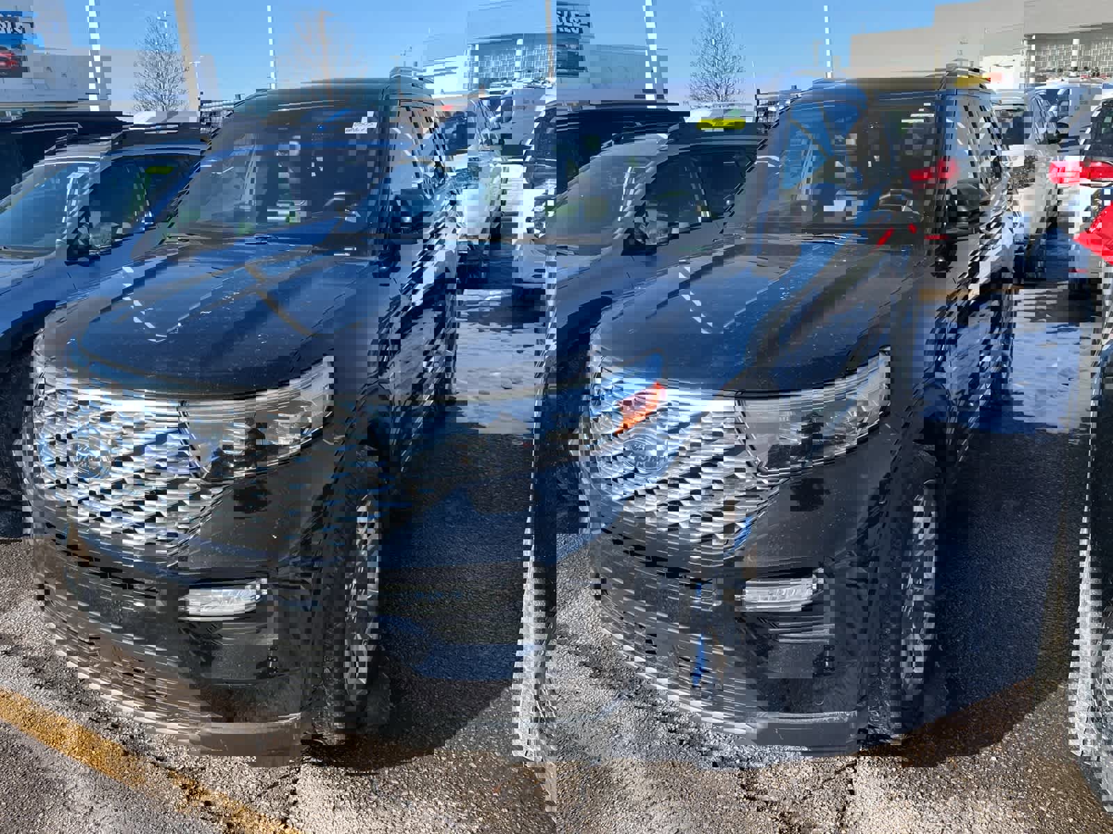 Used 2020 Ford Explorer Platinum w/ Premium Technology Package image 4