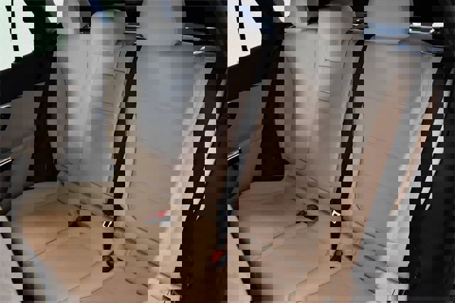 New 2025 Mercedes-Benz GLC 300 4MATIC image 7