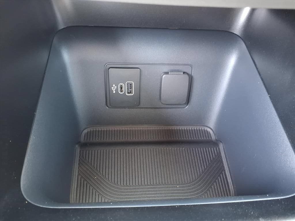 New 2026 Ford Explorer Active w/ Active Comfort Package RWD image 11