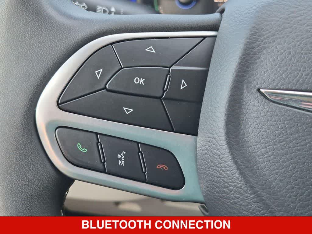 Used 2024 Chrysler Pacifica Limited FWD image 22