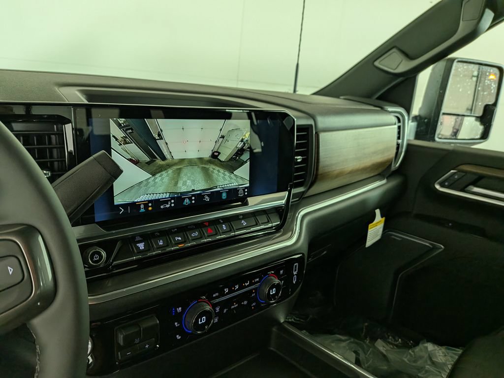 New 2026 Chevrolet Silverado 2500 High Country w/ High Country Premium Package AWD/4WD image 22