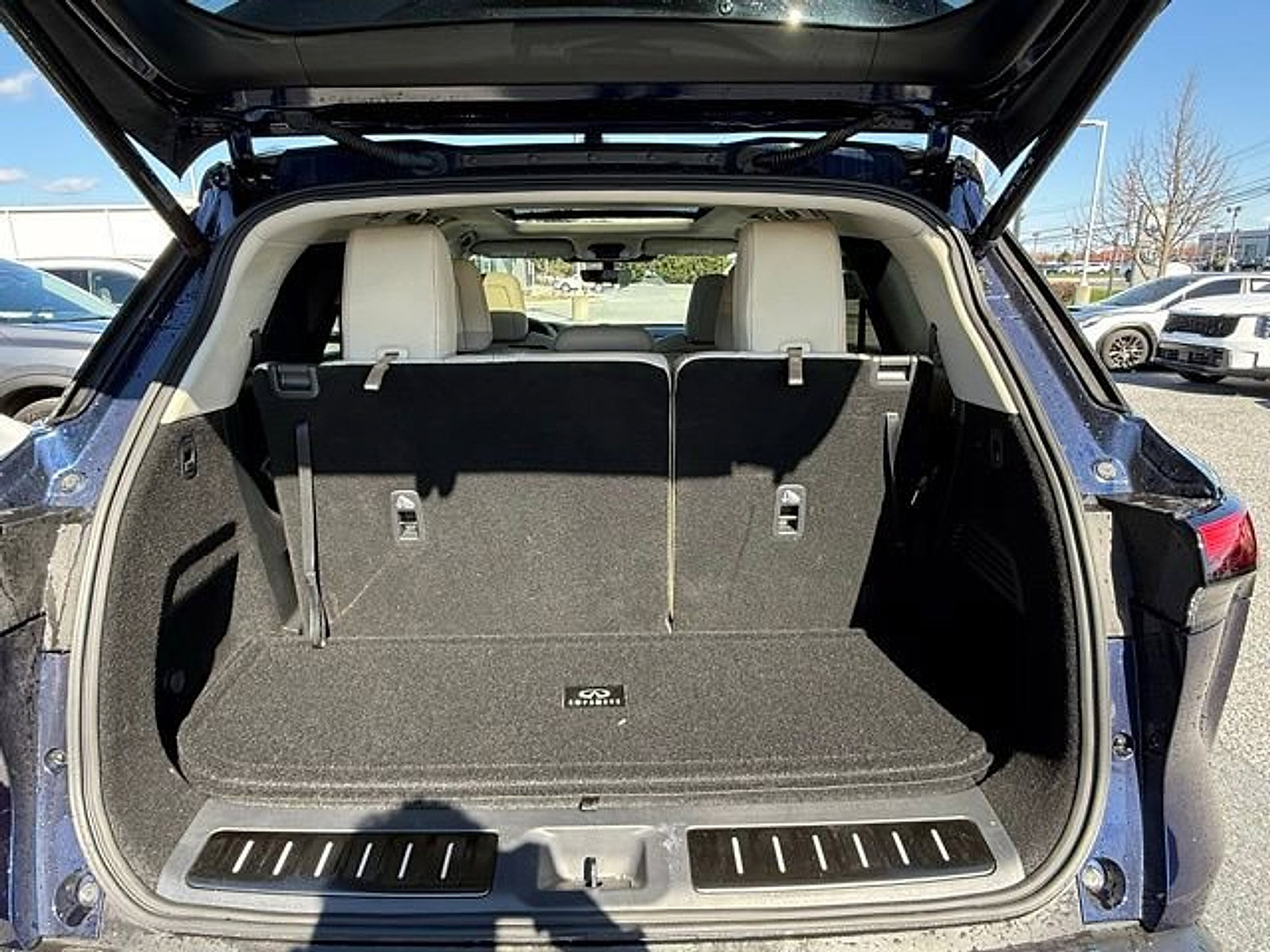 Used 2025 INFINITI QX60 Luxe w/ Lighting Package (N94) image 6