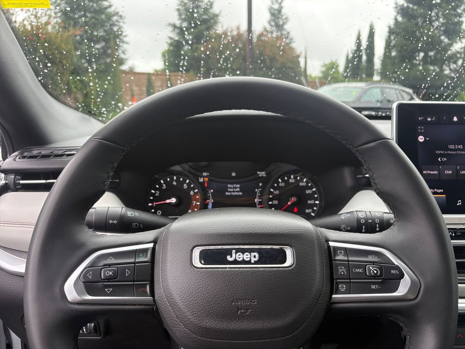 Used 2025 Jeep Compass Limited AWD/4WD image 29