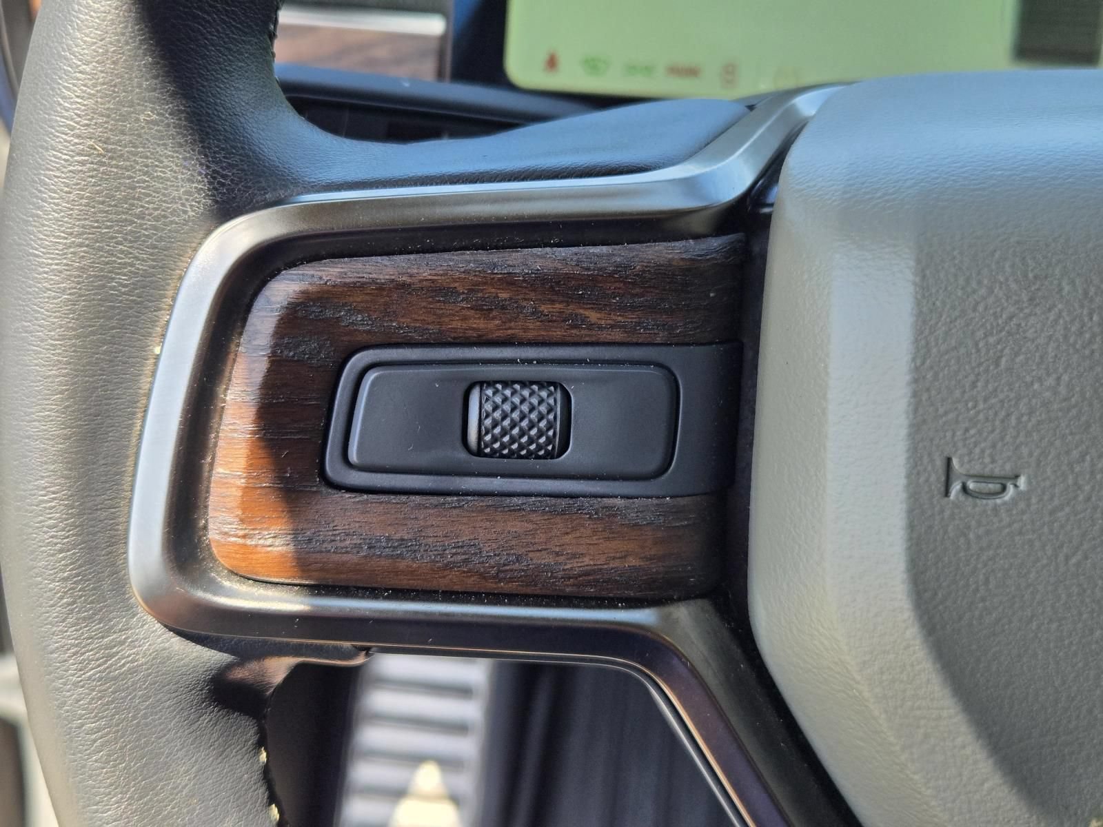 Used 2022 Rivian R1T Adventure AWD/4WD image 13