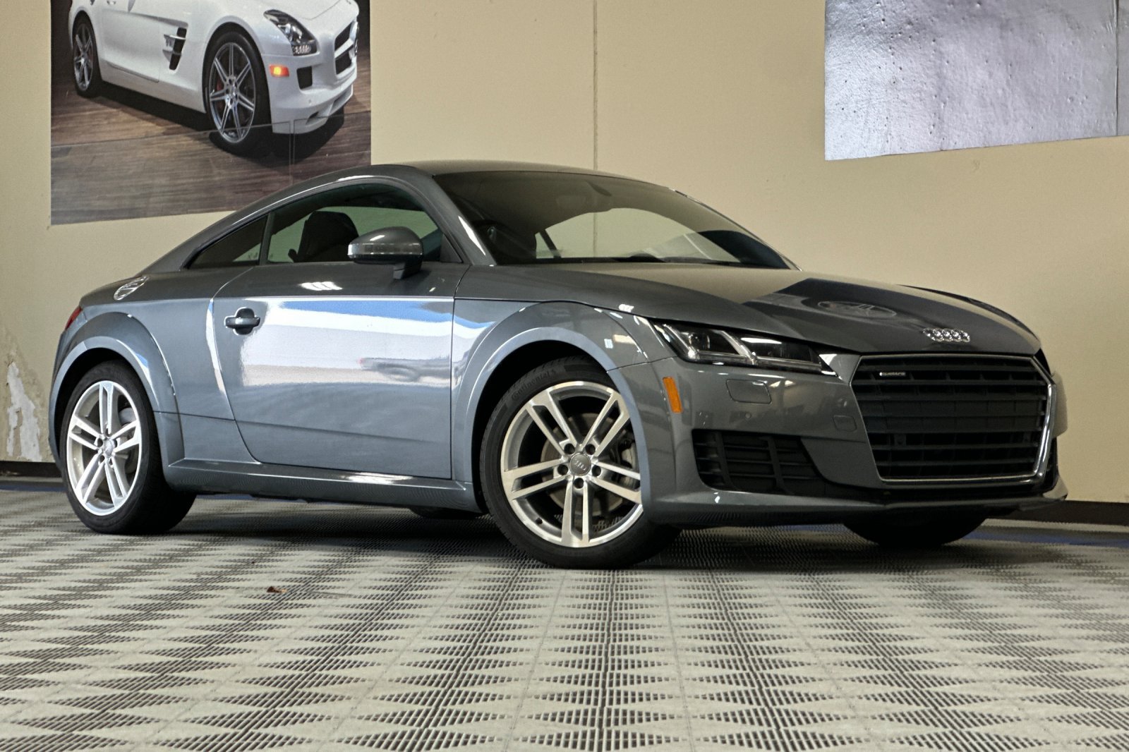 Used 2017 Audi TT 2.0T AWD/4WD image 2