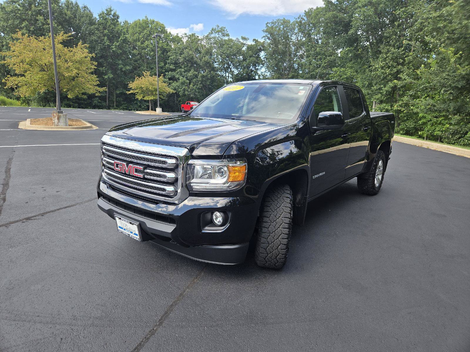 Used 2017 GMC Canyon SLE w/ SLE Convenience Package AWD/4WD image 4