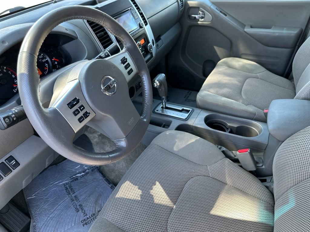 Used 2018 Nissan Frontier SV w/ Value Truck Package RWD image 9