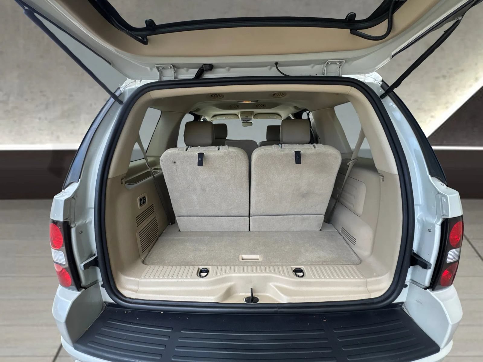 Used 2006 Ford Explorer Limited RWD image 97