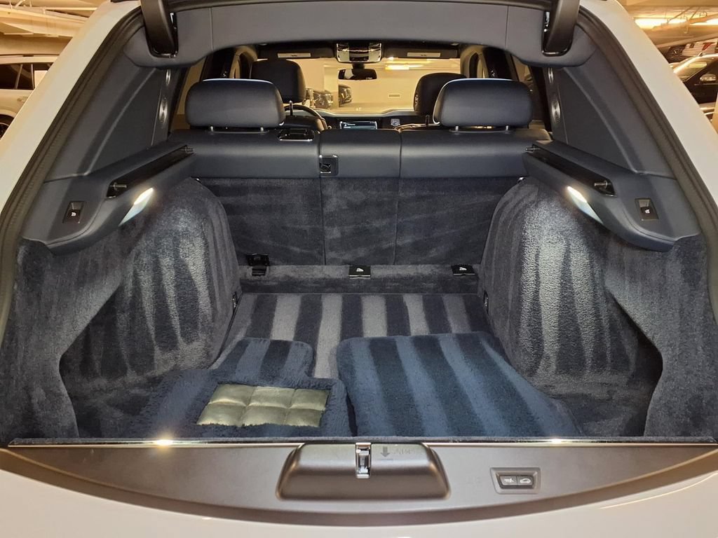 Used 2023 Rolls-Royce Cullinan AWD/4WD image 22