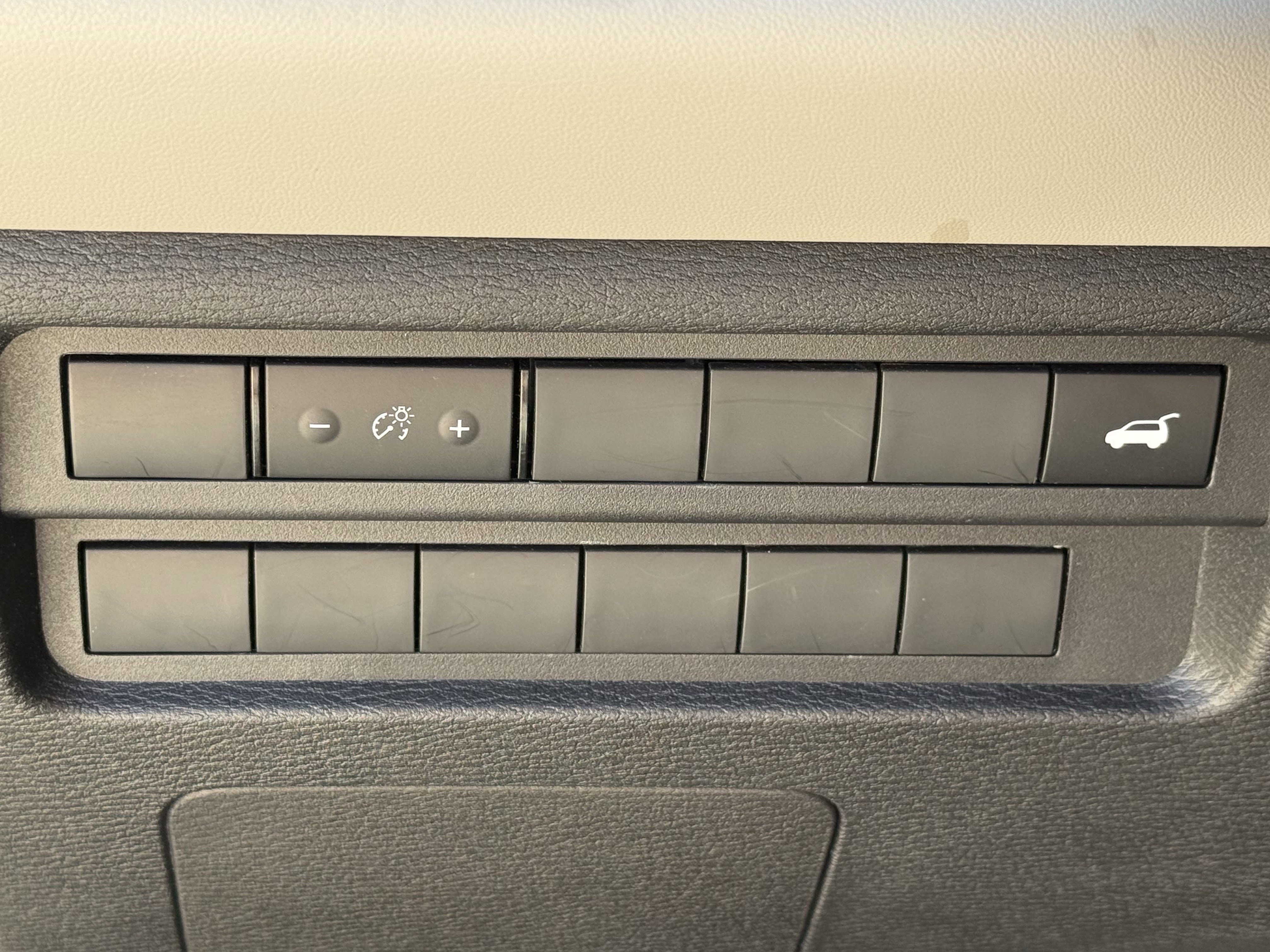 Used 2025 Mitsubishi Outlander SEL image 26