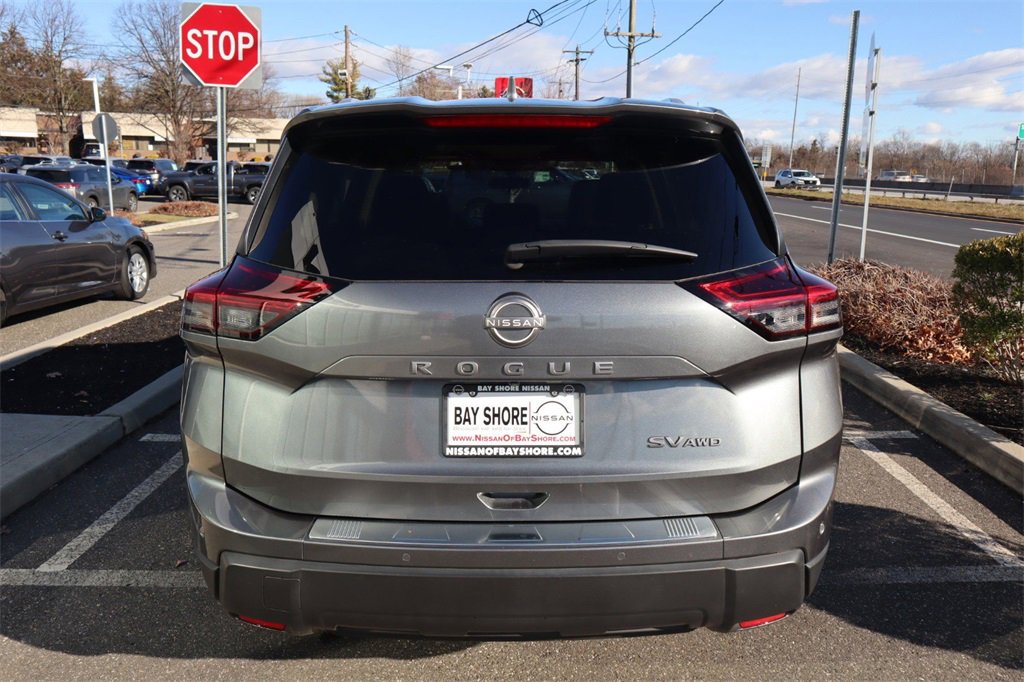 Certified 2024 Nissan Rogue SV w/ SV Premium Package image 6