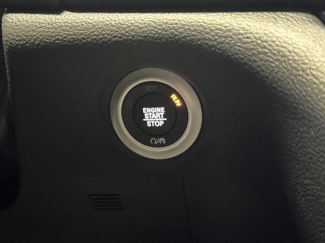 New 2026 Chrysler Pacifica Select w/ S Appearance Package image 21