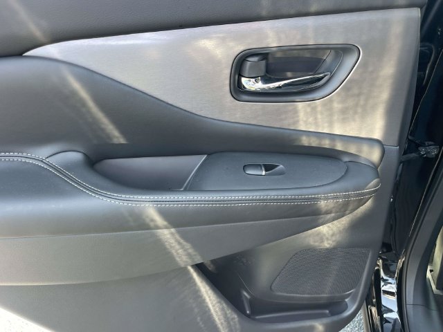 Used 2024 Nissan Murano SL FWD image 18