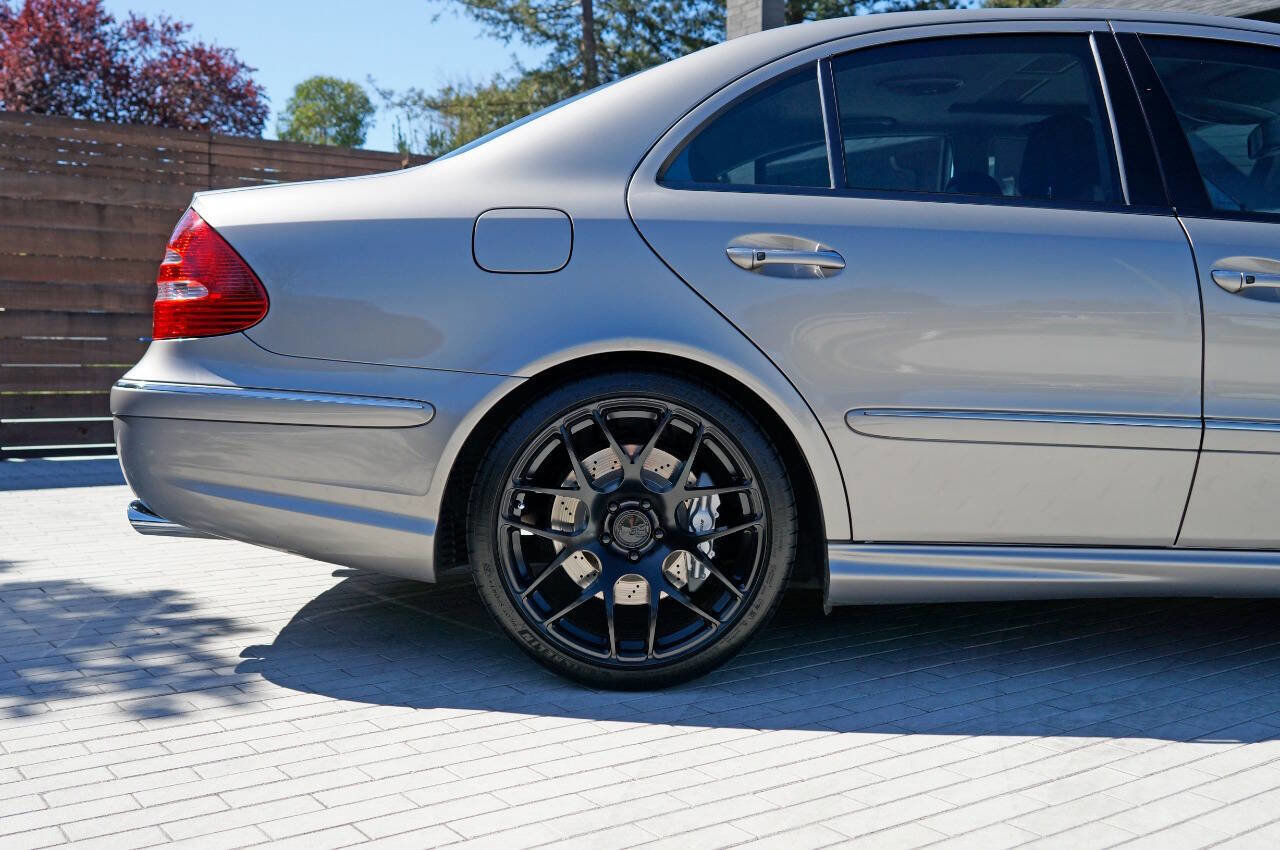 Used 2006 Mercedes-Benz E 55 AMG Sedan image 4
