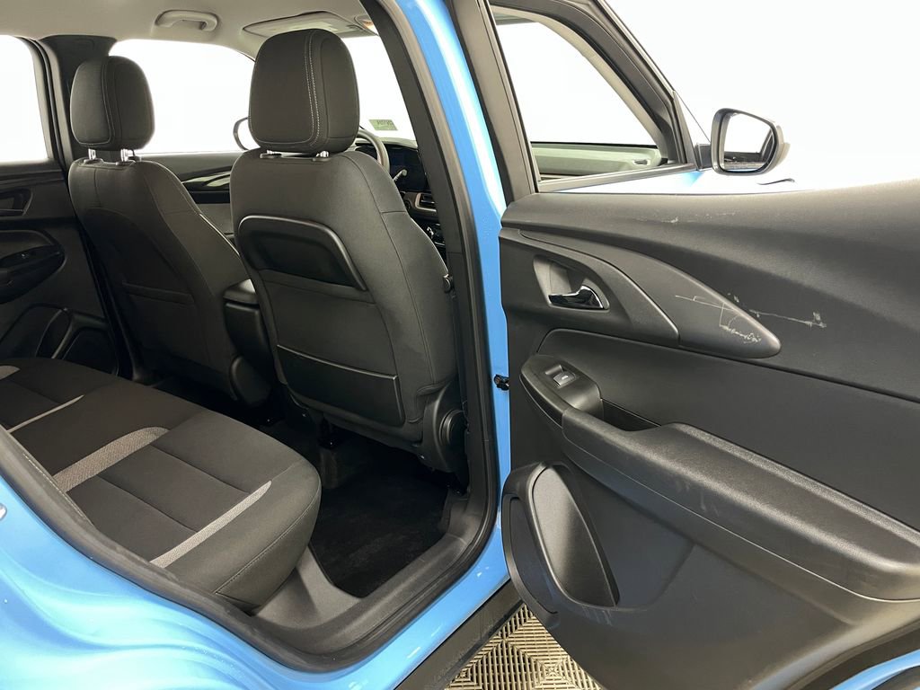 Certified 2024 Chevrolet TrailBlazer LT w/ Driver Confidence Package image 39