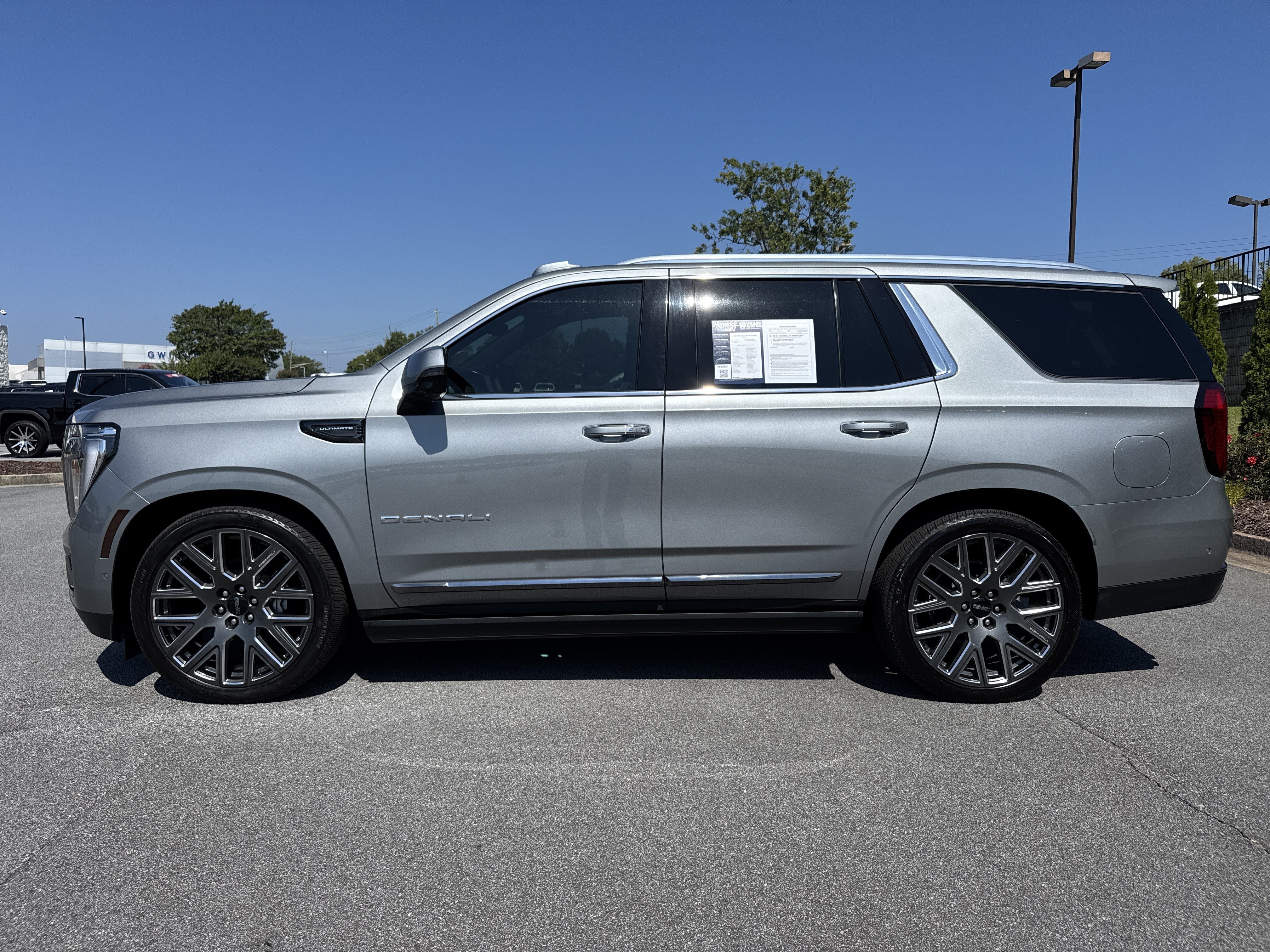 Used 2026 GMC Yukon Denali Ultimate AWD/4WD image 7