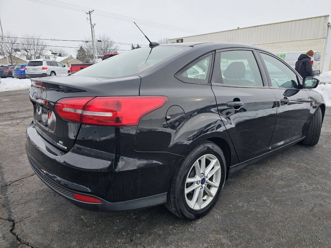 Used 2016 Ford Focus SE FWD image 6