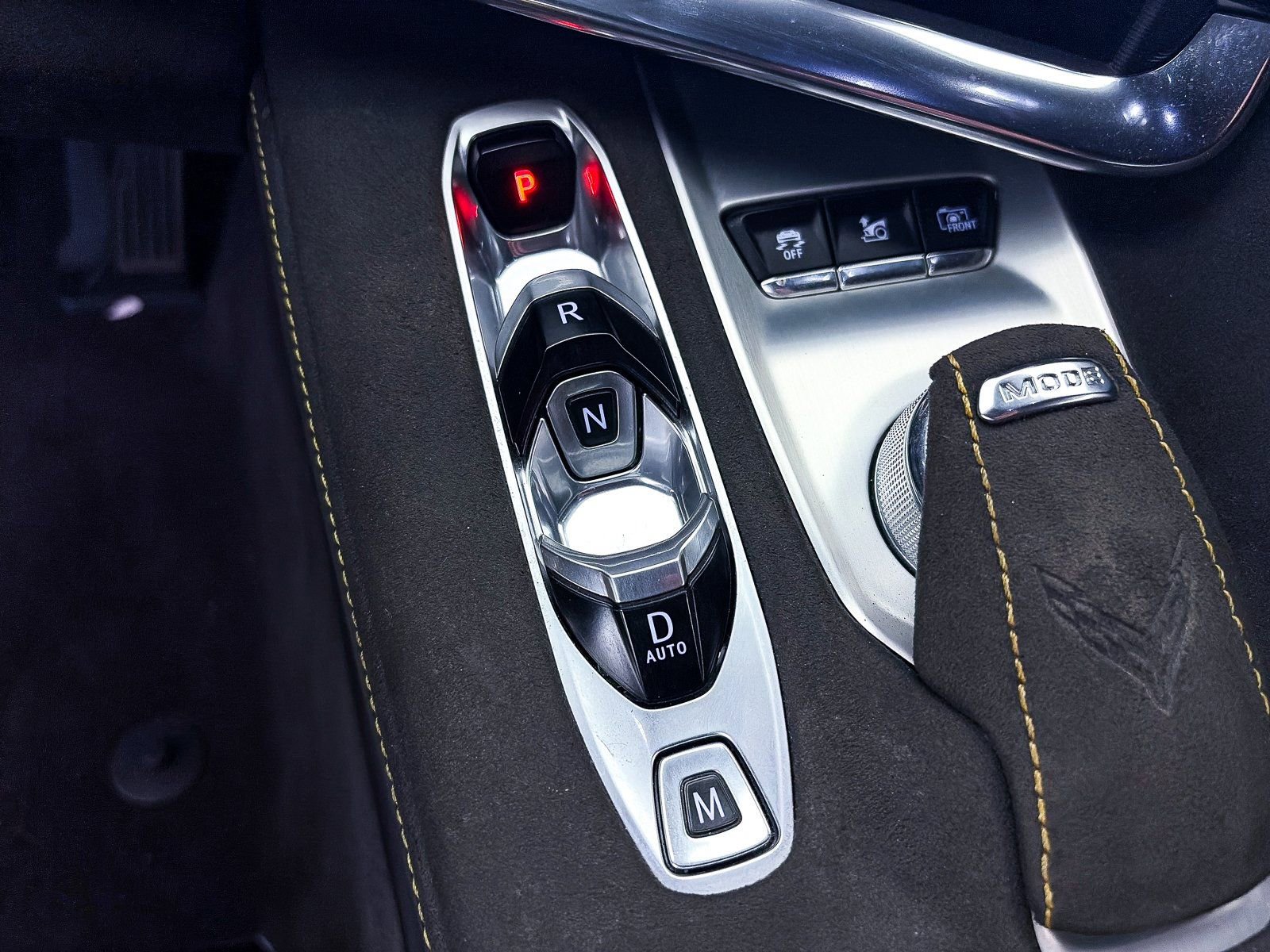 Used 2020 Chevrolet Corvette Stingray Premium Cpe w/ 3LT Preferred Equipment Group image 43