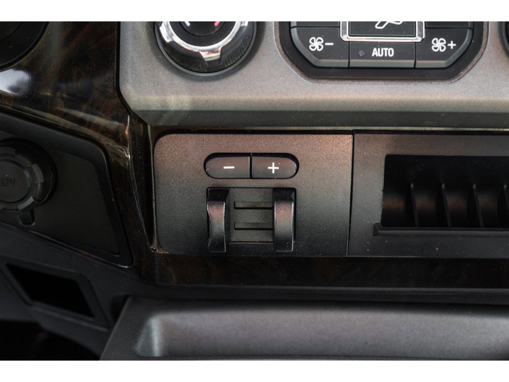 Used 2013 Ford F350 Platinum w/ FX4 Off Road Pkg AWD/4WD image 26